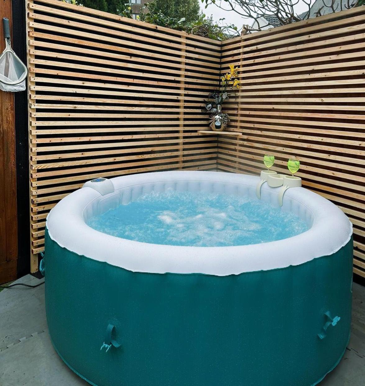 1 Bedroom Apartment With Hot Tub In Cardiff Exterior photo